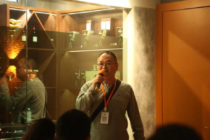 上海市咸宁商会第一期下午茶之中小微企业融资沙龙成功举行