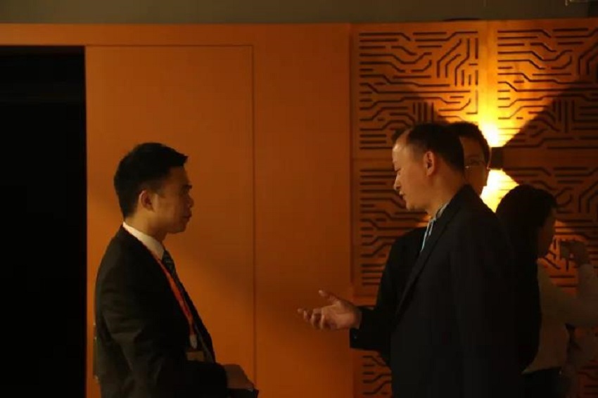 上海市咸宁商会第一期下午茶之中小微企业融资沙龙成功举行